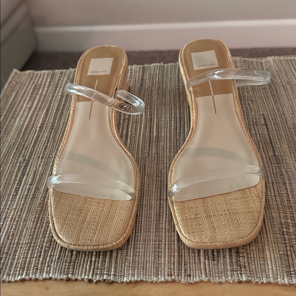 DOLCE VITA Women's Clear Strap Tan Sandals